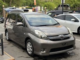Toyota Isis, 2013 г., Иркутск