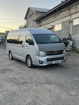 Toyota Hiace, 2011 г., Томск