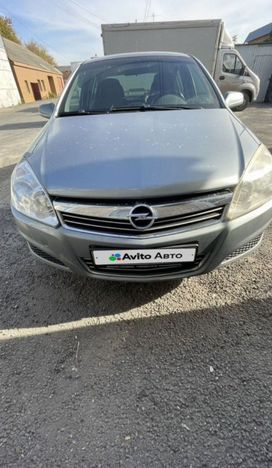 Opel Astra, 2011 г., Казань