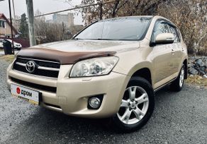Toyota RAV4, 2010 г., Новосибирск