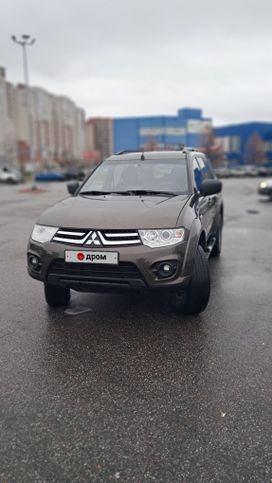 Mitsubishi Pajero Sport, 2015 г., Санкт-Петербург