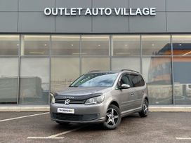 Volkswagen Touran, 2010 г., Санкт-Петербург