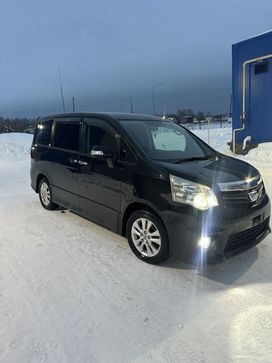 Toyota Noah, 2011 г., Кемерово