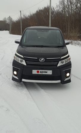 Toyota Voxy, 2015 г., Новокузнецк