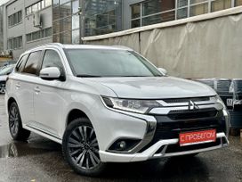 Mitsubishi Outlander, 2022 г., Санкт-Петербург