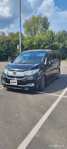 Honda Stepwgn, 2017 г., Тюмень