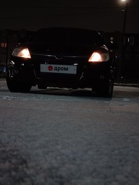 Opel Astra, 2010 г., Санкт-Петербург