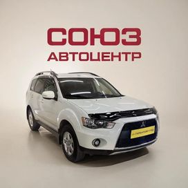 Mitsubishi Outlander, 2010 г., Барнаул