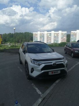 Toyota RAV4, 2021 г., Томск