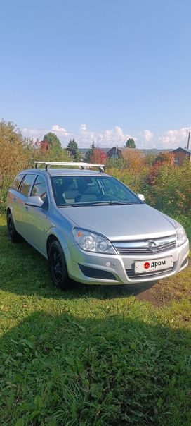 Opel Astra, 2011 г., Томск