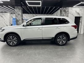 Mitsubishi Outlander, 2020 г., Омск