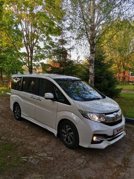 Honda Stepwgn, 2017 г., Москва