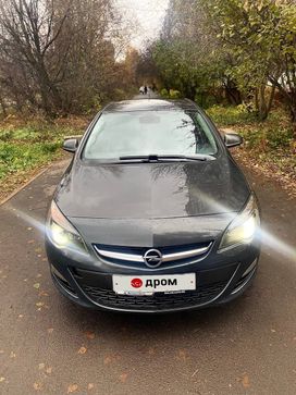 Opel Astra, 2014 г., Казань