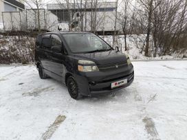 Toyota Voxy, 2005 г., Хабаровск