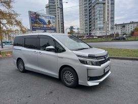 Toyota Voxy, 2014 г., Санкт-Петербург