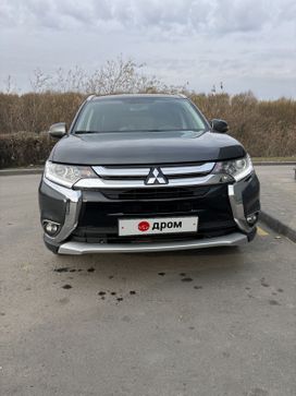 Mitsubishi Outlander, 2015 г., Омск
