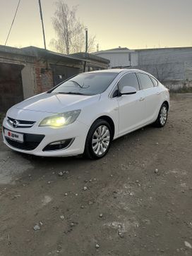 Opel Astra, 2013 г., Екатеринбург