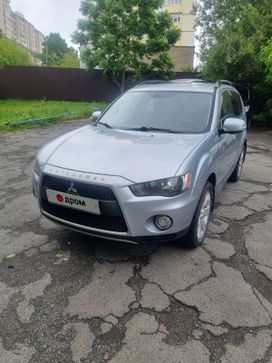 Mitsubishi Outlander, 2011 г., Владивосток