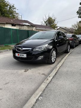 Opel Astra, 2012 г., Симферополь