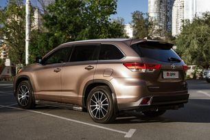 Toyota Highlander, 2018 г., Владивосток