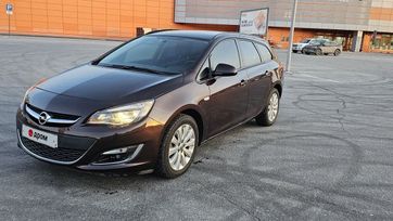 Opel Astra, 2013 г., Екатеринбург