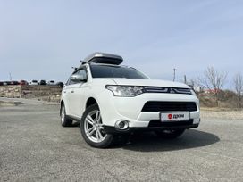 Mitsubishi Outlander, 2014 г., Владивосток