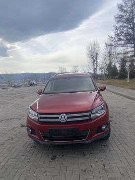 Volkswagen Tiguan, 2011 г., Красноярск