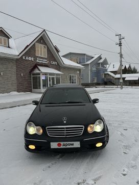 Mercedes-Benz C-класс, 2005 г., Красноярск