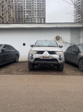 Mitsubishi L200, 2007 г., Москва