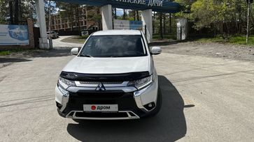 Mitsubishi Outlander, 2020 г., Владивосток