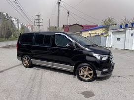 Hyundai H-1 Starex, 2020 г., Омск