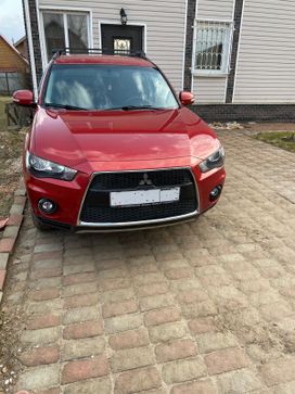 Mitsubishi Outlander, 2011 г., Москва